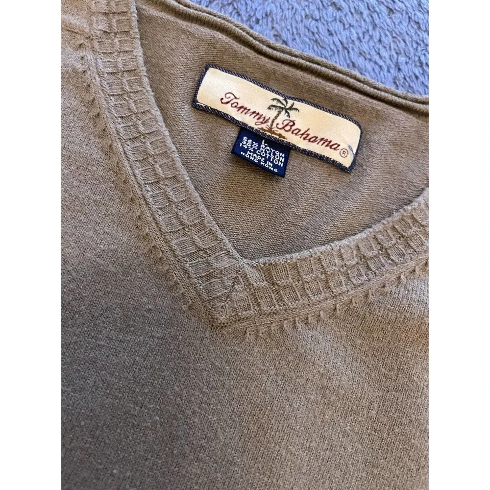Tommy Bahama Mens L Sage Green Ribbed Knit Sweater‎ Long Sleeve V Neck